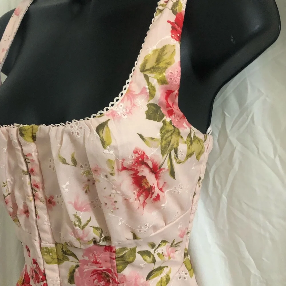 Jessica Simpson red roses eyelet lace fit & flare dress size medium brand new - Picture 8 of 17